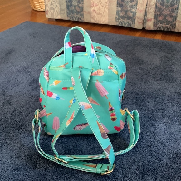 🍦Girl’s Backback🍦 - Picture 2 of 7